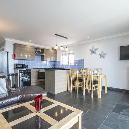 Pendine Heights - 2 Bedroom Apartment - Пендин Экстерьер фото